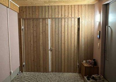 Garagentor Holzverkleidung aus Lärche in München